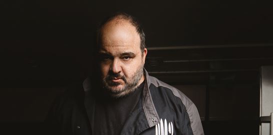 Ο Ηλίας Σκουλάς είναι ένας πολύ νόστιμος κ@ρ#&amp;*ης