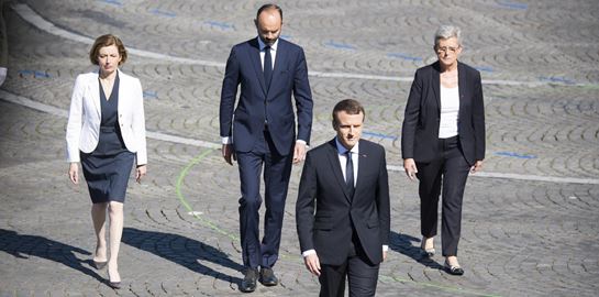 Μόνο 3 στους 10 Γάλλους συμφωνούν με την πολιτική του Μακρόν