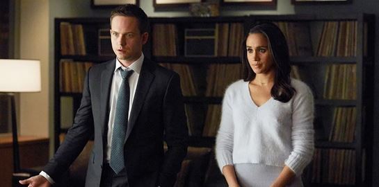 Και ξαφνικά όλοι ξαναβλέπουν Suits 3 χρόνια μετά το τέλος του