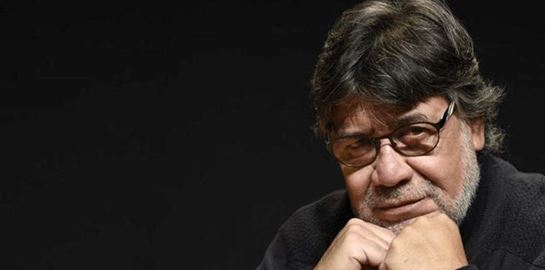 Πέθανε από κορονοϊό ο συγγραφέας Luis Sepulveda