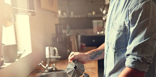 Ποια ώρα της ημέρας παίρνεις τα μέγιστα από τον καφέ σου