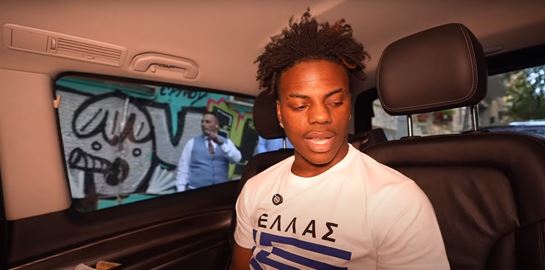 Ο διάσημος Youtuber IshowSpeed πέρασε έξω από το Μαξίμου και έσπειρε τον πανικό