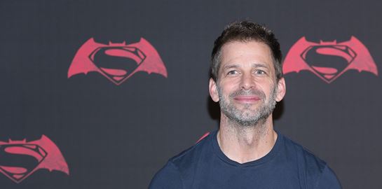 O Zack Snyder γλυκοκοιτάζει το Rick and Morty για το σινεμά