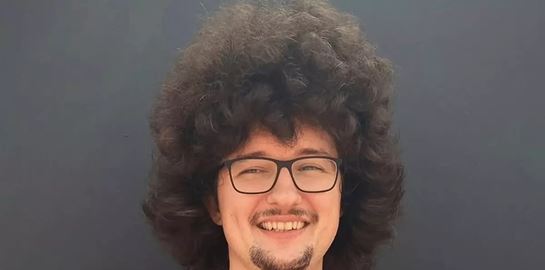 Δεν κουρεύεται μέχρι να νικήσει 5 σερί φορές η Γιουνάιτεντ-Το πιο viral ποδοσφαιρικό challenge