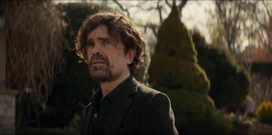 Πρώτο trailer για το American Dreamer με τη Shirley MacLaine και τον Peter Dinklage