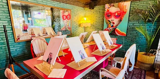 Tipsy Art Nights, για δημιουργικά και χαλαρά απογεύματα στη Ραφήνα