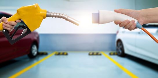 Τελικά τα ηλεκτρικά αυτοκίνητα θα εξαφανίσουν τα θερμικά;