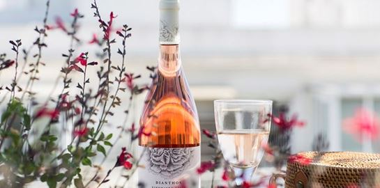 Το ροζέ κρασί του καλοκαιριού