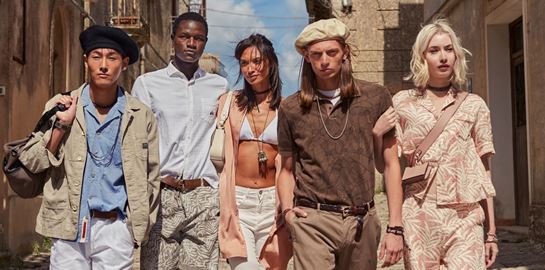 #SeasonFavorites | Το polo μπλουζάκι που χρειάζεσαι για ένα στιλάτο καλοκαίρι