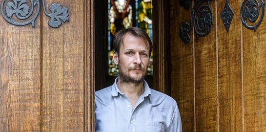 O Δημήτρης Μπίτος μας φιλεύει ένα ξεχωριστό ᾽Γεύμα᾽