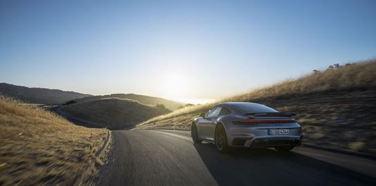 Η επετειακή Porsche 911 για τα 50 χρόνια της turbo