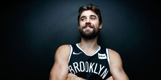 Ο άνθρωπος που αλλάζει το ΝΒΑ είναι ένας τύπος που λέγεται Joe