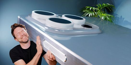 YouTubers έφτιαξαν το μεγαλύτερο iPhone στον κόσμο (video)