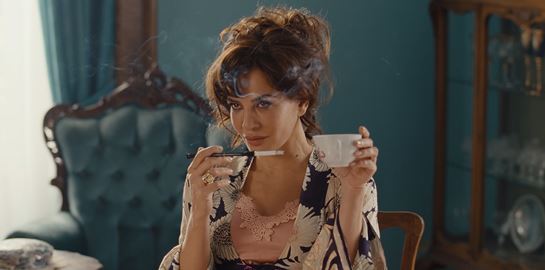 Σε άλλα νέα, η Δήμητρα Ματσούκα είναι η Σοράγια της ελληνικής τηλεόρασης