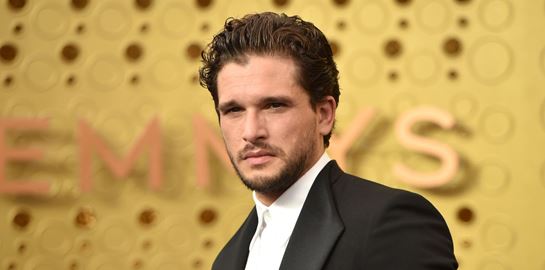 Το νέο κούρεμα του Kit Harington είναι ό,τι πρέπει για το καλοκαίρι