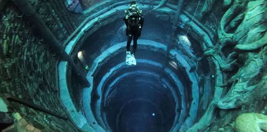 Η πιο βαθιά πισίνα του πλανήτη