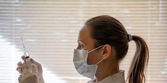 Αυστραλοί επιστήμονες προτείνουν την καθυστέρηση της χρησιμοποίησης του εμβολίου της AstraZeneca