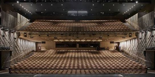 Τα άδεια θέατρα του Λονδίνου σε φωτογραφίες