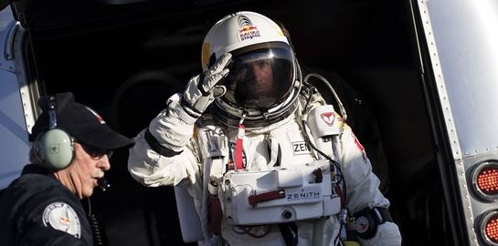 Σκοτώθηκε ο Felix Baumgartner-ο άνθρωπος που έκανε άλμα από την στρατόσφαιρα
