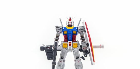 Το ρομπότ Gundam ύψους 18 και κάτι μέτρων με κινητικές δεξιότητες