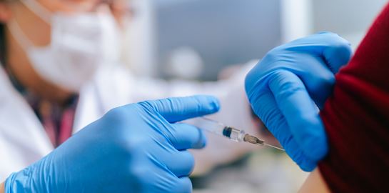 1,2 εκατ. εμβόλια της Pfizer καταφθάνουν ως τον Ιούνιο