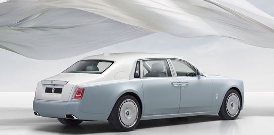 Η νέα Rolls-Royce Phantom Scintilla με σήμα τη Νίκη της Σαμοθράκης είναι εδώ
