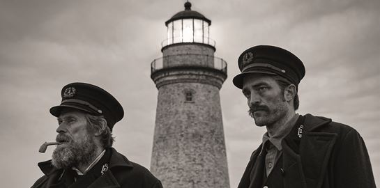 Το αλμυρό navy look του &quot;Φάρου&quot;