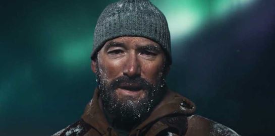 O Taika Waititi σκηνοθετεί τη χριστουγεννιάτικη διαφήμιση της χρονιάς