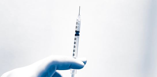 Το γράφημα του Ηλία Μόσιαλου για το ρώσικο εμβόλιο κατά του κορονοϊού