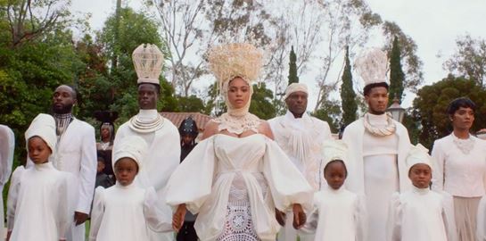 Black Is King, η ταινία της Beyonce γίνεται η φωνή της μαύρης κοινότητας