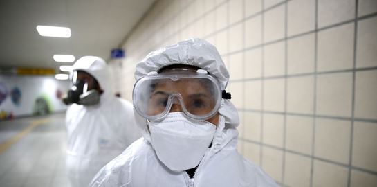 Η μυστηριώδης εξαφάνιση γιατρού από την Ουχάν