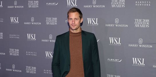 Κοστούμι με ζιβάγκο: Ο πιο ρετρό smart casual συνδυασμός του χειμώνα