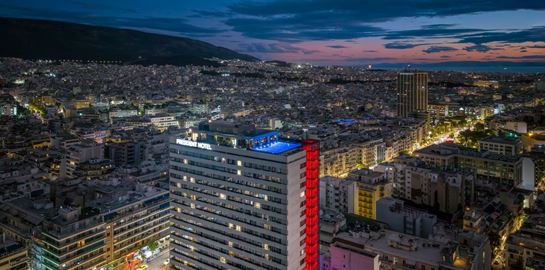 Αυτές τις γιορτές ανεβείτε στην κορυφή του ξενοδοχείου President