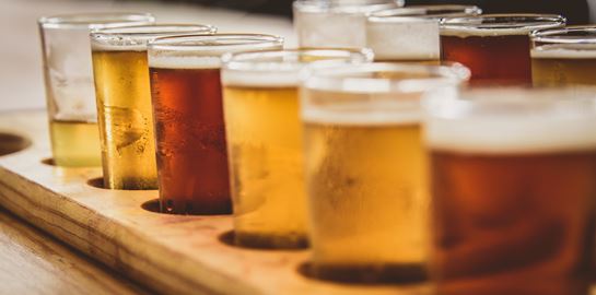 Κι αν η μπύρα χωρίς αλκοόλ είναι ό,τι πρέπει για μετά την προπόνηση;