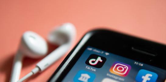 Πώς βγάζουν χρήματα οι influencers του TikTok