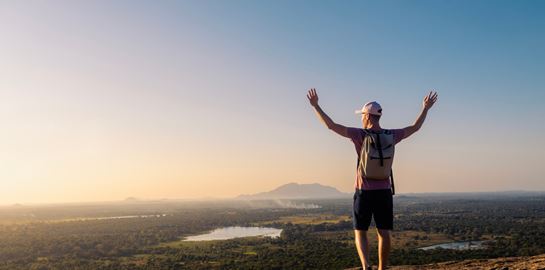 Τι λέει η ψυχολογία για όσους ταξιδεύουν μόνοι