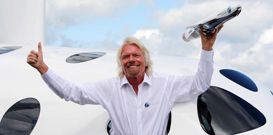 Κάπως έτσι θα μοιάζουν οι διαστημικές στολές που ετοιμάζει ο Richard Branson