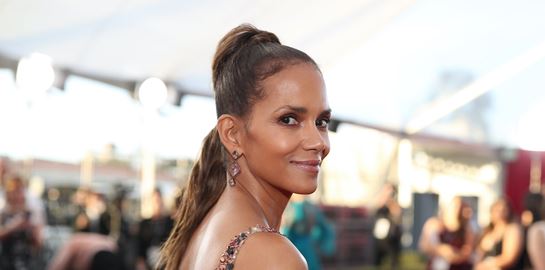 Καμία δεν συγκρίνεται με την Halle Berry