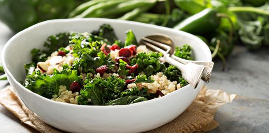 Τα λάθη που μπορούν να &#39;καταστρέψουν&#39; μία υγιεινή σαλάτα