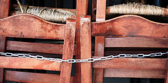 Πώς θα γίνει η σταδιακή άρση του lockdown