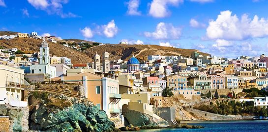 Σύρος, η μικρή Ιταλία σύμφωνα με την Daily Mail