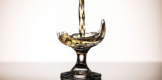 Mackmyra: Το πρώτο ουίσκι που δημιουργήθηκε από την τεχνητή νοημοσύνη