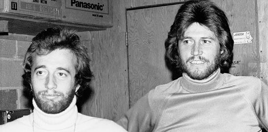 O Ridley Scott ίσως σκηνοθετήσει βιογραφική ταινία για τους Bee Gees