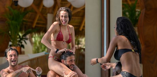 Τα dating reality shows που θα σε κάνουν να νιώσεις καλύτερα με τις επιλογές σου