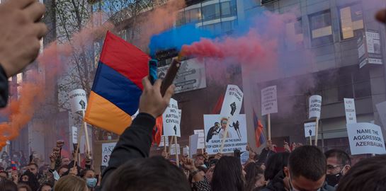 Ο πόλεμος μαίνεται στο Ναγκόρνο Καραμπάχ