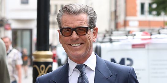 16 χρόνια μετά τον James Bond, το στυλ του Pierce Brosnan είναι πιο cool από ποτέ