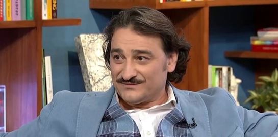 Ο Βασίλης Χαραλαμπόπουλος &#39;δεν είχε επιτυχία σαν εραστής&#39;