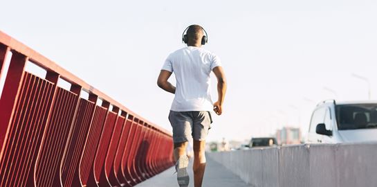 Πώς η μουσική μπορεί να ενισχύσει την προπόνησή σου