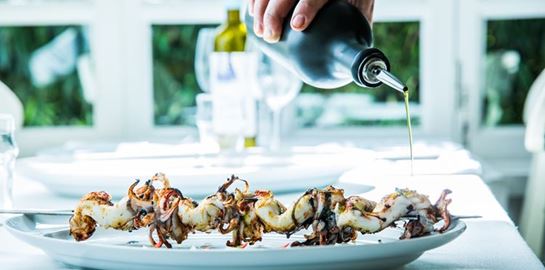 Η ψαροφαγία στα καλύτερά της στο Τραβόλτα