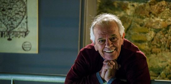 Ο Γιώργος Αρμένης, η Λωξάντρα, η θάλασσα και η δεύτερη ζωή του Μάκη Τσετσένογλου